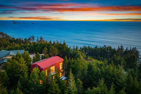 China Mountain House | Ocean Views & Modern Design - Image 1