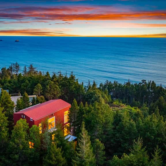 China Mountain House | Ocean Views & Modern Design - Image 1