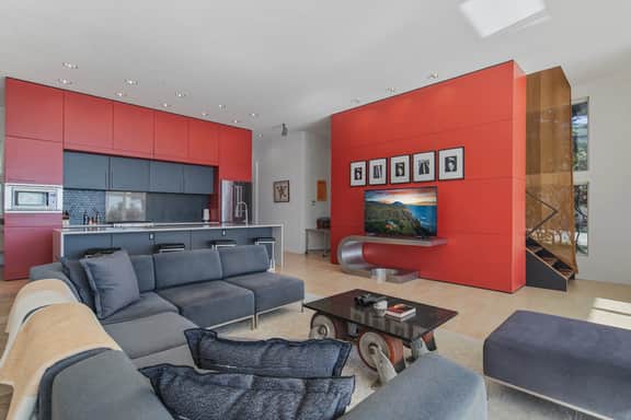 China Mountain House | Ocean Views & Modern Design - Image 3