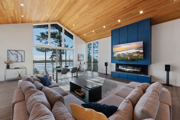Osprey House | Hemlock Suite | Ocean & Lake Views - Image 3